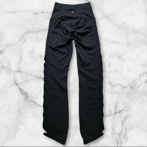 Lululemon Size 2 Black Tie Up Cross Leggings 25" - Picture 2 of 5